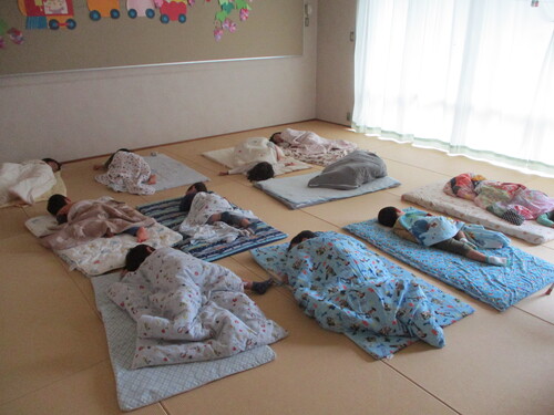 おひるね