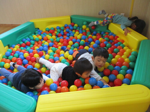 ボールプール